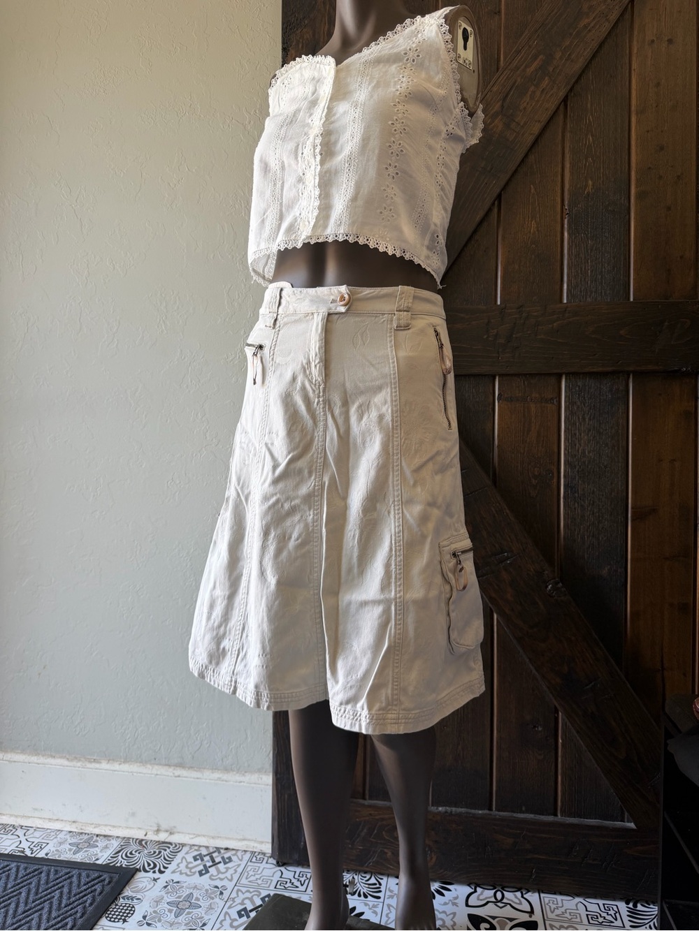 J. Jill Size 0 Cream Ivory Embroidered Cargo Utility Midi Skirt Zip Pockets